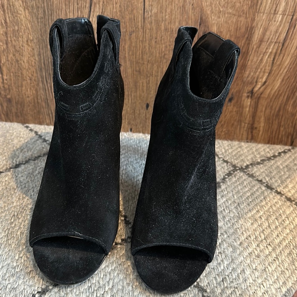 Vince Camuto heels